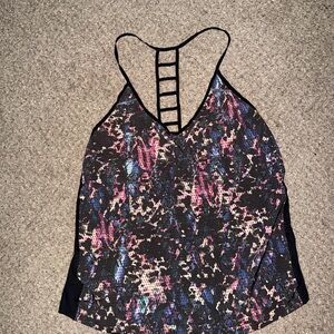Lululemon Breezy Singlet Athletic Tank Top Women size 6
Floral Sport Black Multi